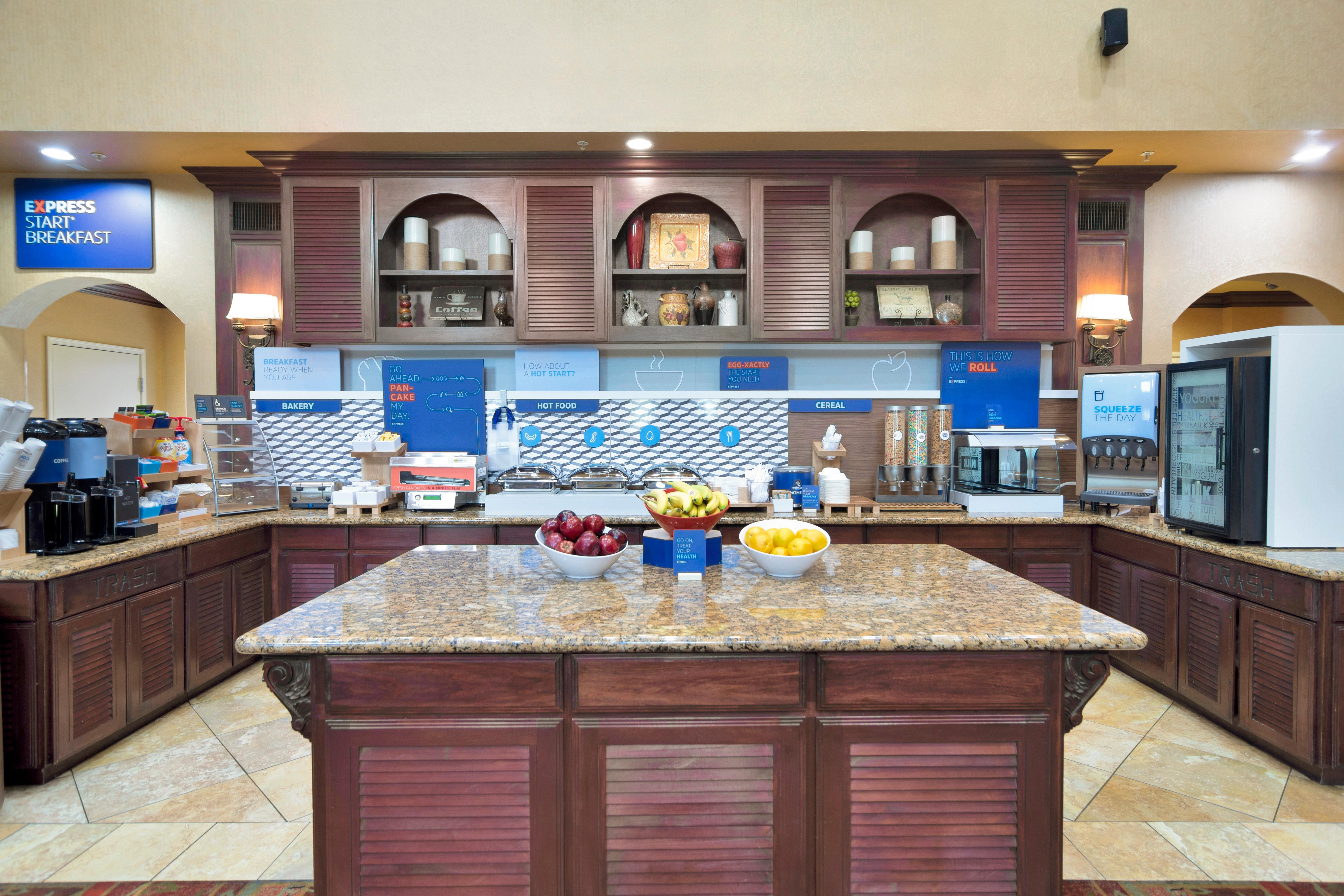 Holiday Inn Express Hotel & Suites Dfw West - Hurst By Ihg Εξωτερικό φωτογραφία